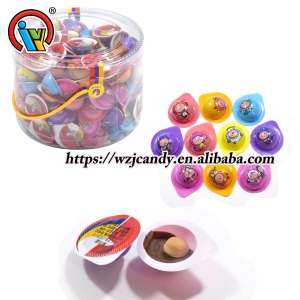 كوب شوكولاتة صغير الحجم